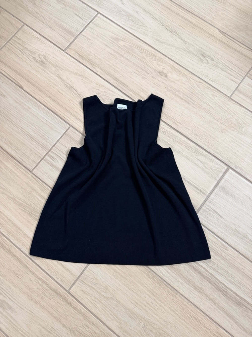 Chico’s Black Silk Blend Sleeveless Shell Blouse Size 3 XL Minimalist Workwear